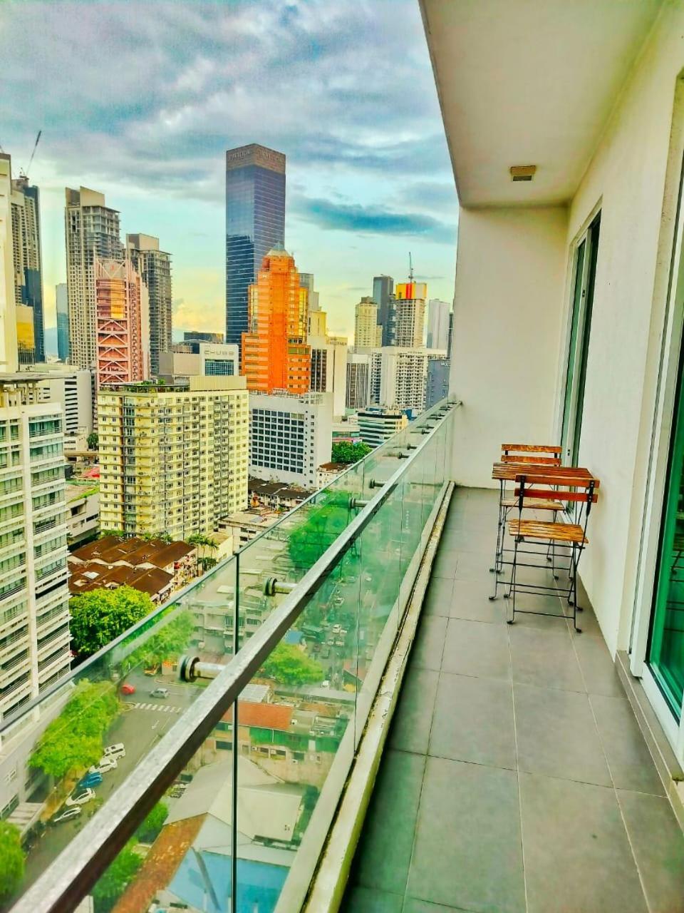 Oneiro One Bukit Ceylon Apartamento Kuala Lumpur Exterior foto
